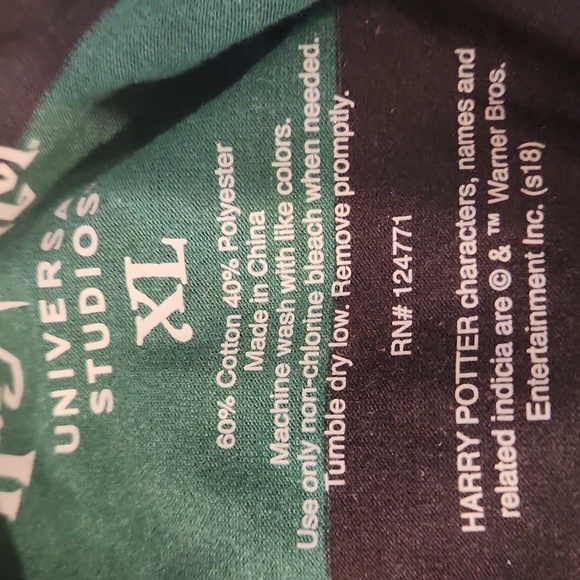 Harry PotterBlack and Green Striped Men's Shirt - Picture 6 of 6